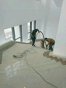 �¾��_�ı���